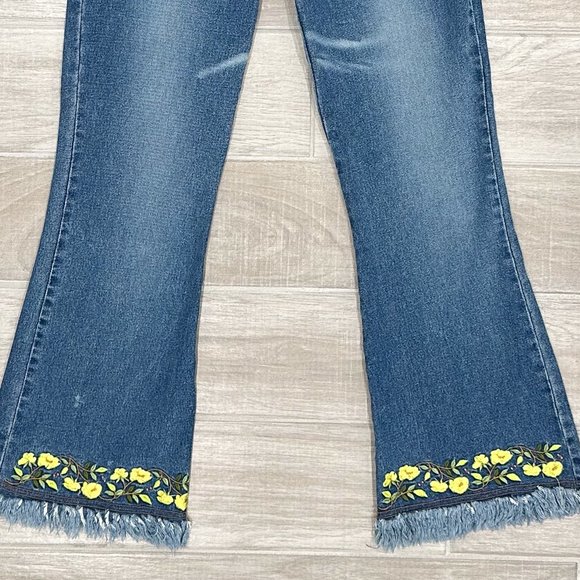 YAGI U.S.A. Vintage Mid-Rise Floral Embroidered Fringe Hem Flare Jeans Y2K Sz 7 - Picture 7 of 16